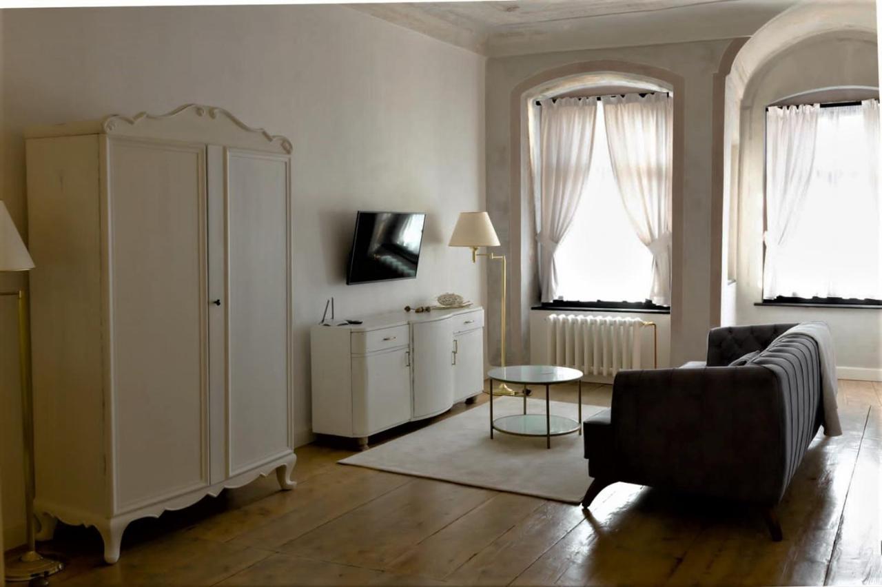 Apartments 1620Yr Трнава Екстер'єр фото
