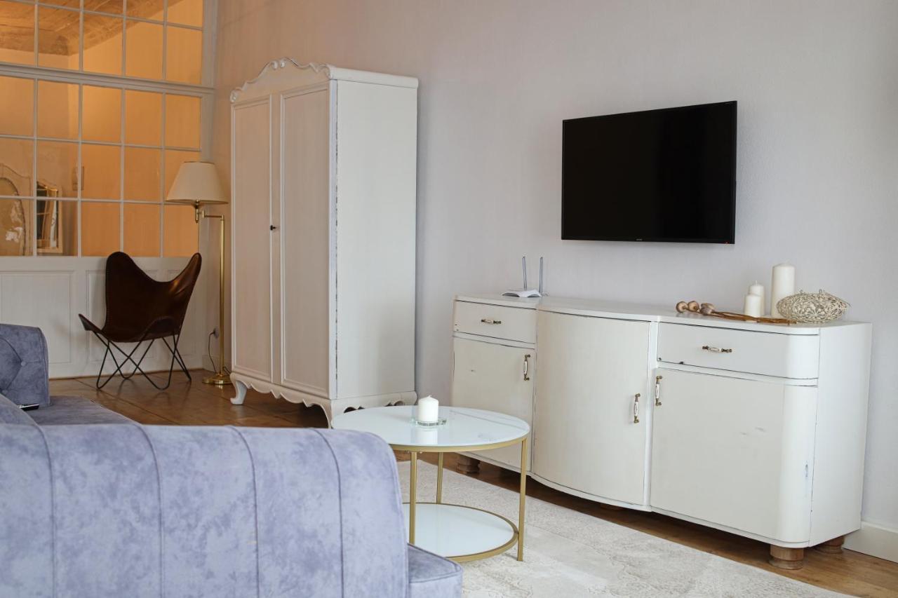 Apartments 1620Yr Трнава Екстер'єр фото